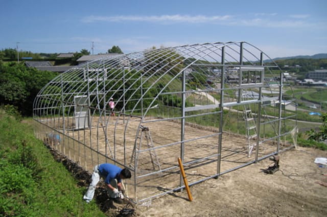 ビニールハウスを自作する 建て方 価格 お役立ちツールを徹底解説 農業 ガーデニング 園芸 家庭菜園マガジン Agri Pick