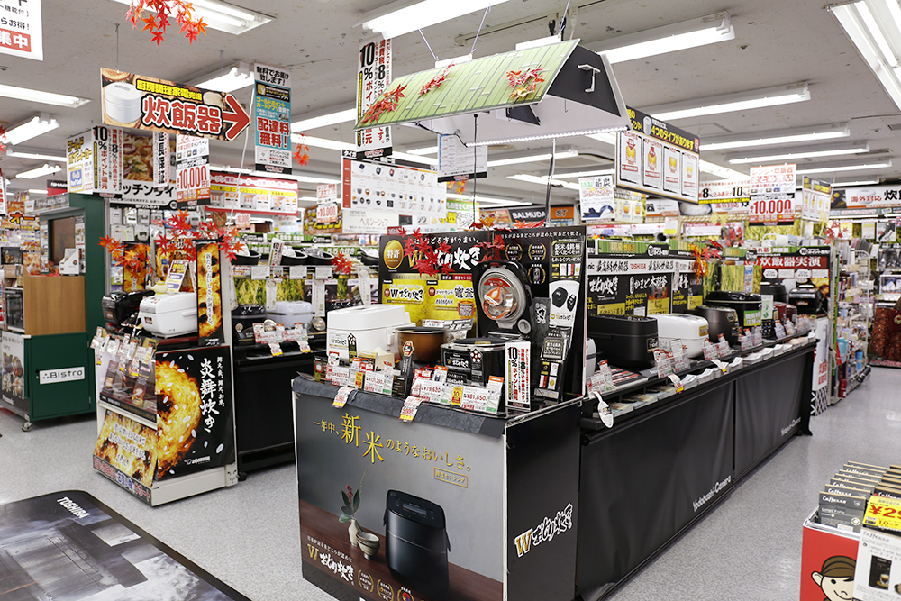 ヨドバシカメラ新宿西口本店内観