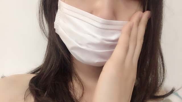 マスクをした女性