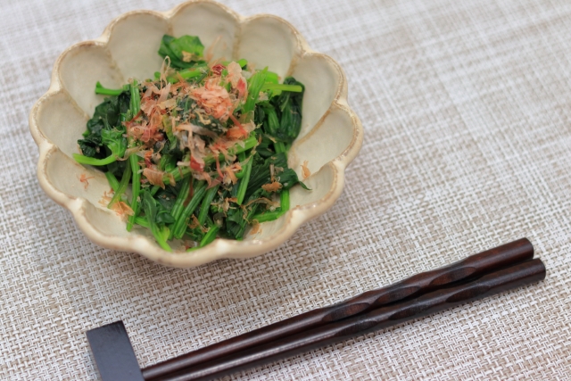 間引き菜は丸ごと食べて楽しむ